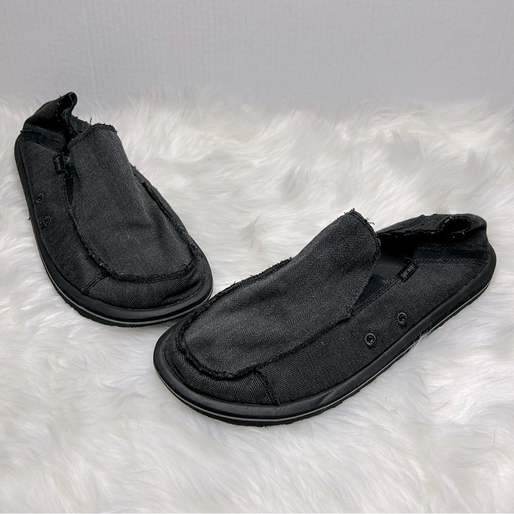 Skechers black gray sidewalk slip on moc loafer shoes size 12